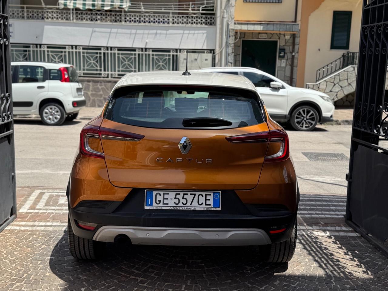 Renault Captur TCe 100 CV Intens