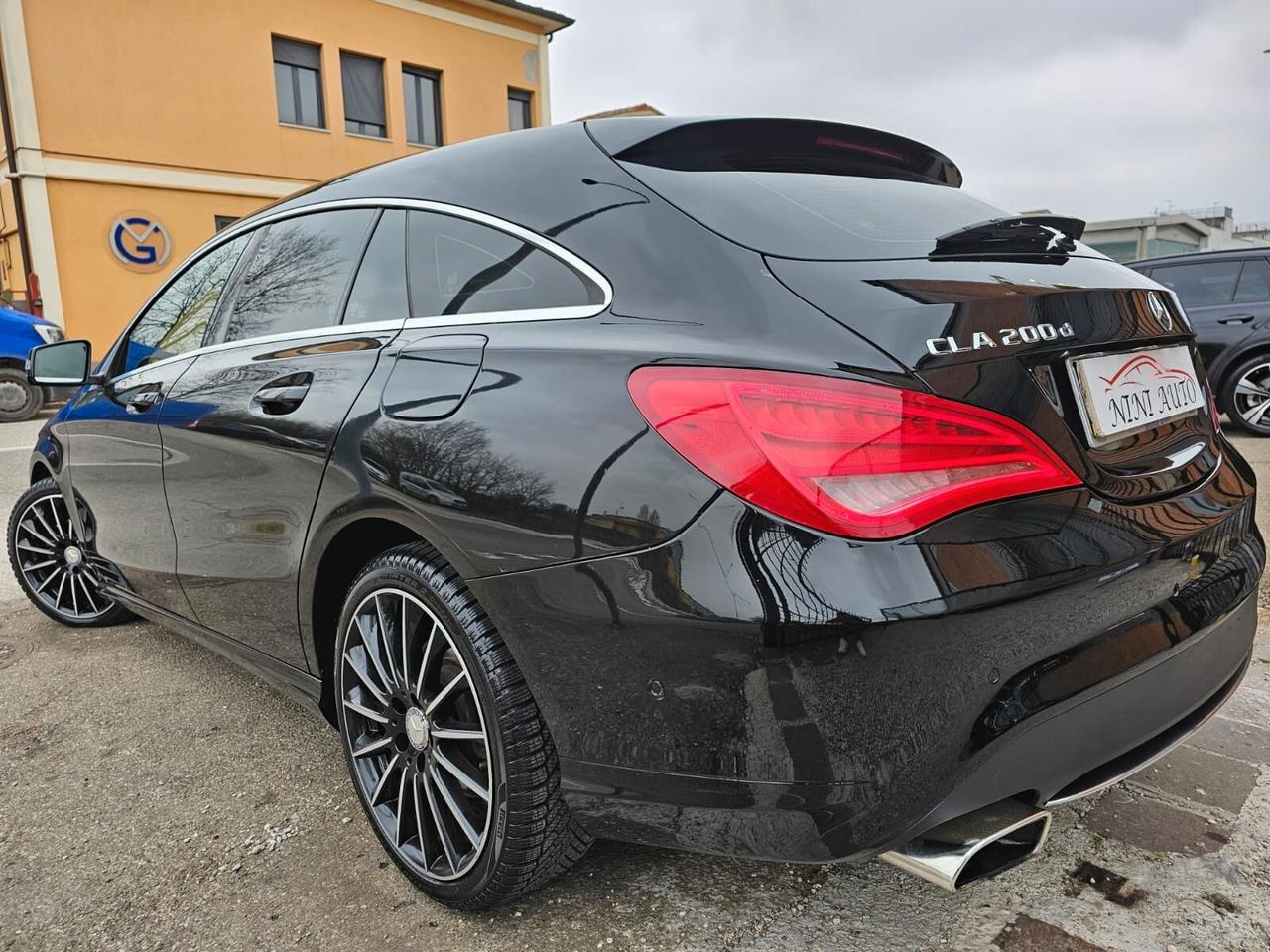 Mercedes-benz CLA 200d 136cv Shooting Brake Sport*Navi*Bi-Xeno*18*Pdc*