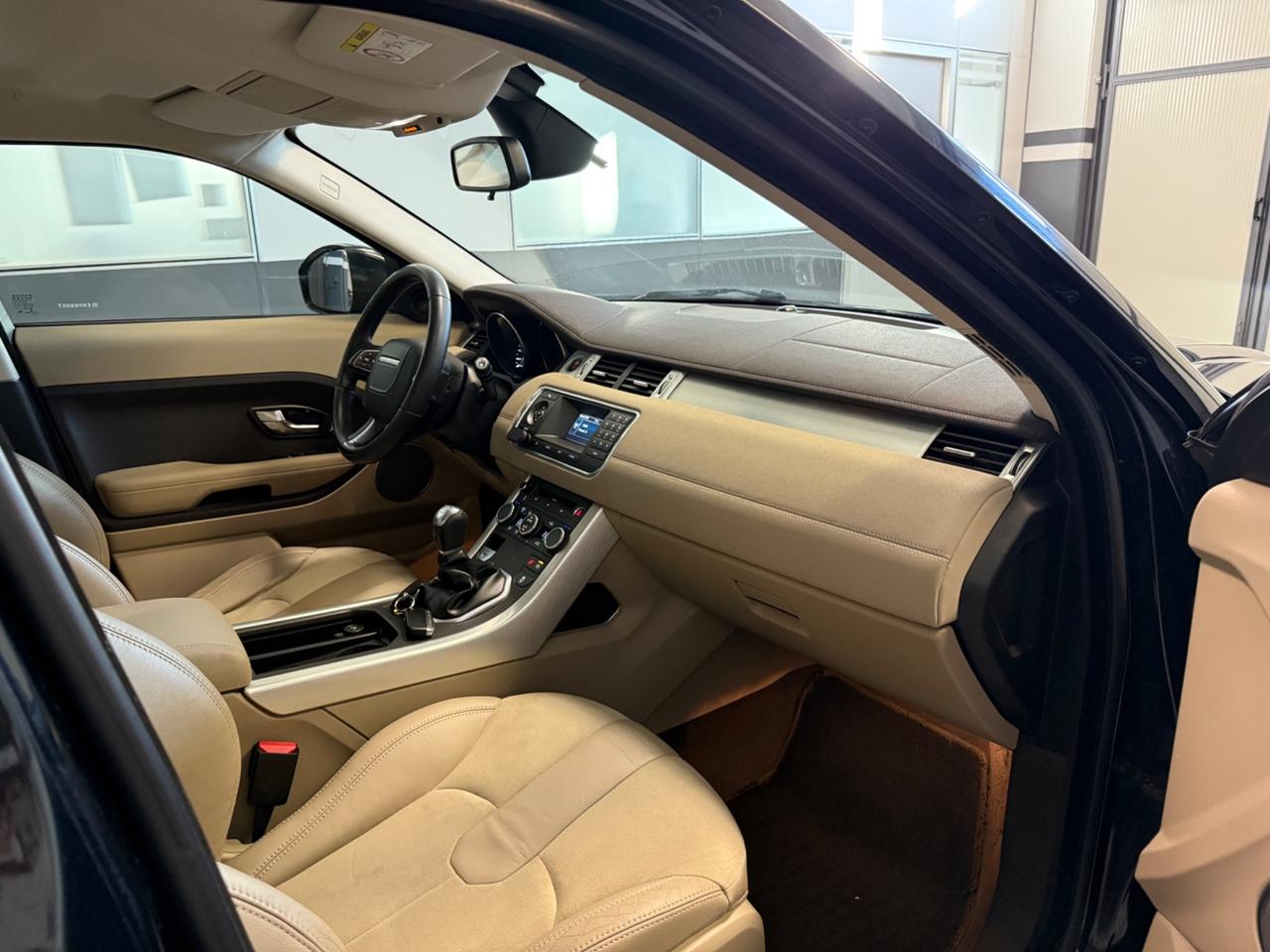 Land Rover Range Evoque 2.2 TD4 5p. Prestige