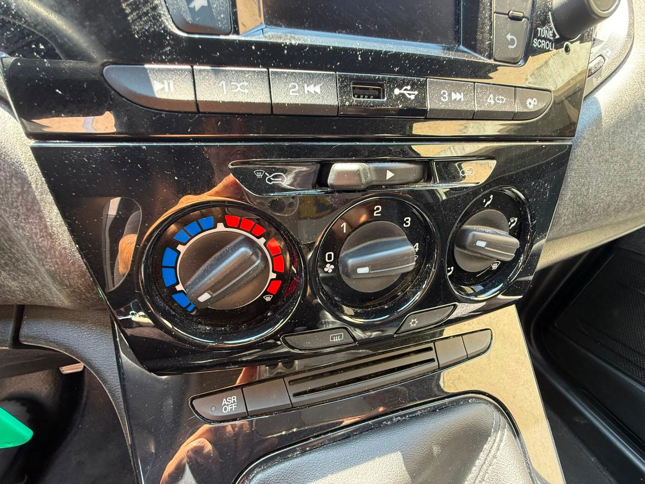 Lancia Ypsilon 1.0 FireFly Hybrid Ecochic Silver