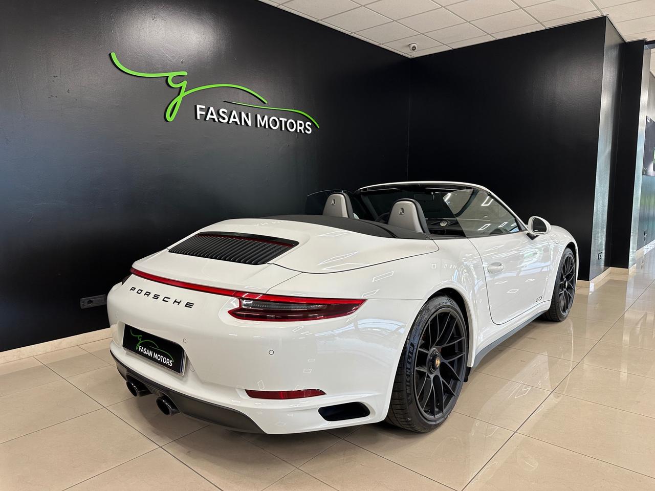 Porsche 911 Cabrio 3.0 Carrera 4 GTS auto
