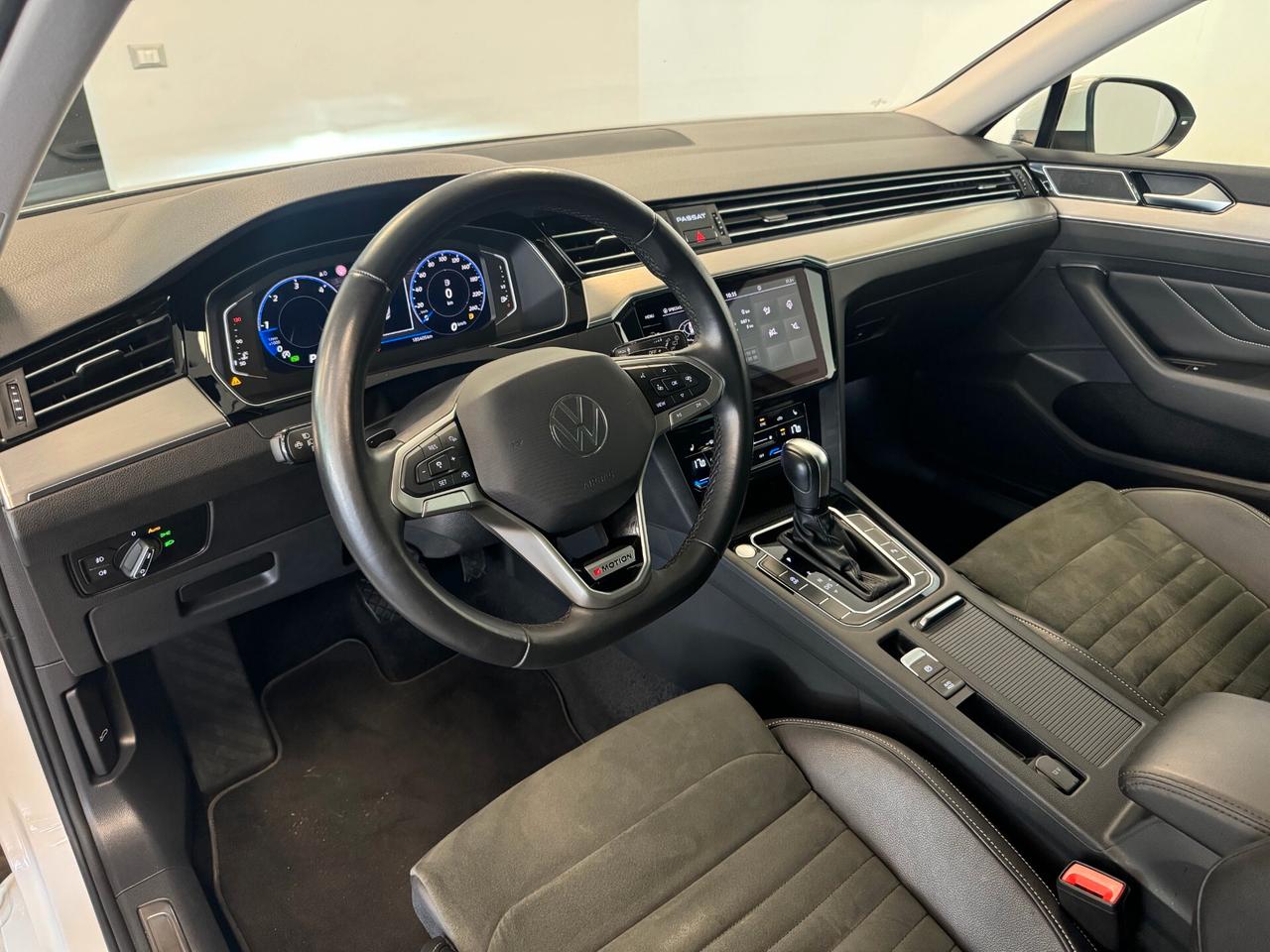 Volkswagen Passat Variant 2.0 TDI 200 CV 4MOTION DSG Executive