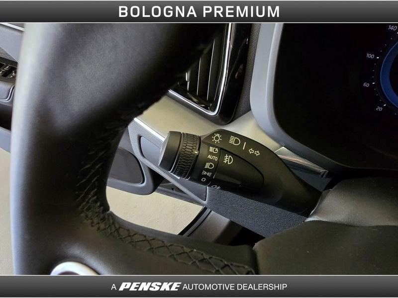 Volvo XC60 B5 (d) AWD automatico Core