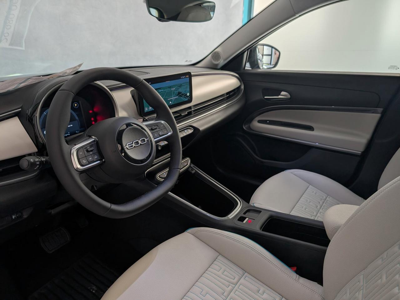 Fiat 600 Hybrid 100 CV DCT MHEV La Prima