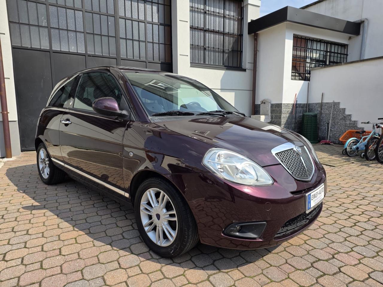Lancia Ypsilon 1.4 Oro Ecochic GPL