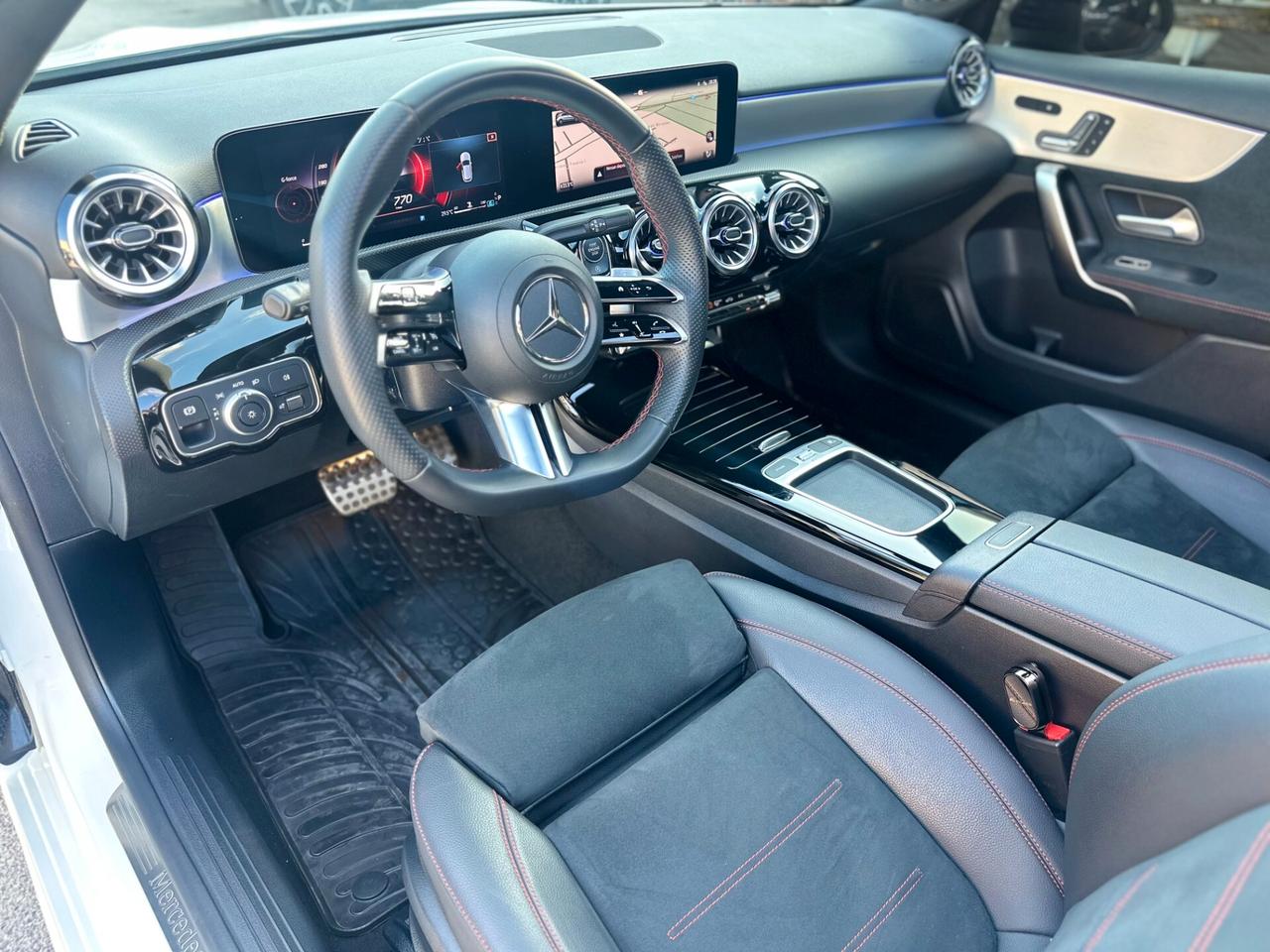 Mercedes Classe A180d Auto AMG Premium Restyling