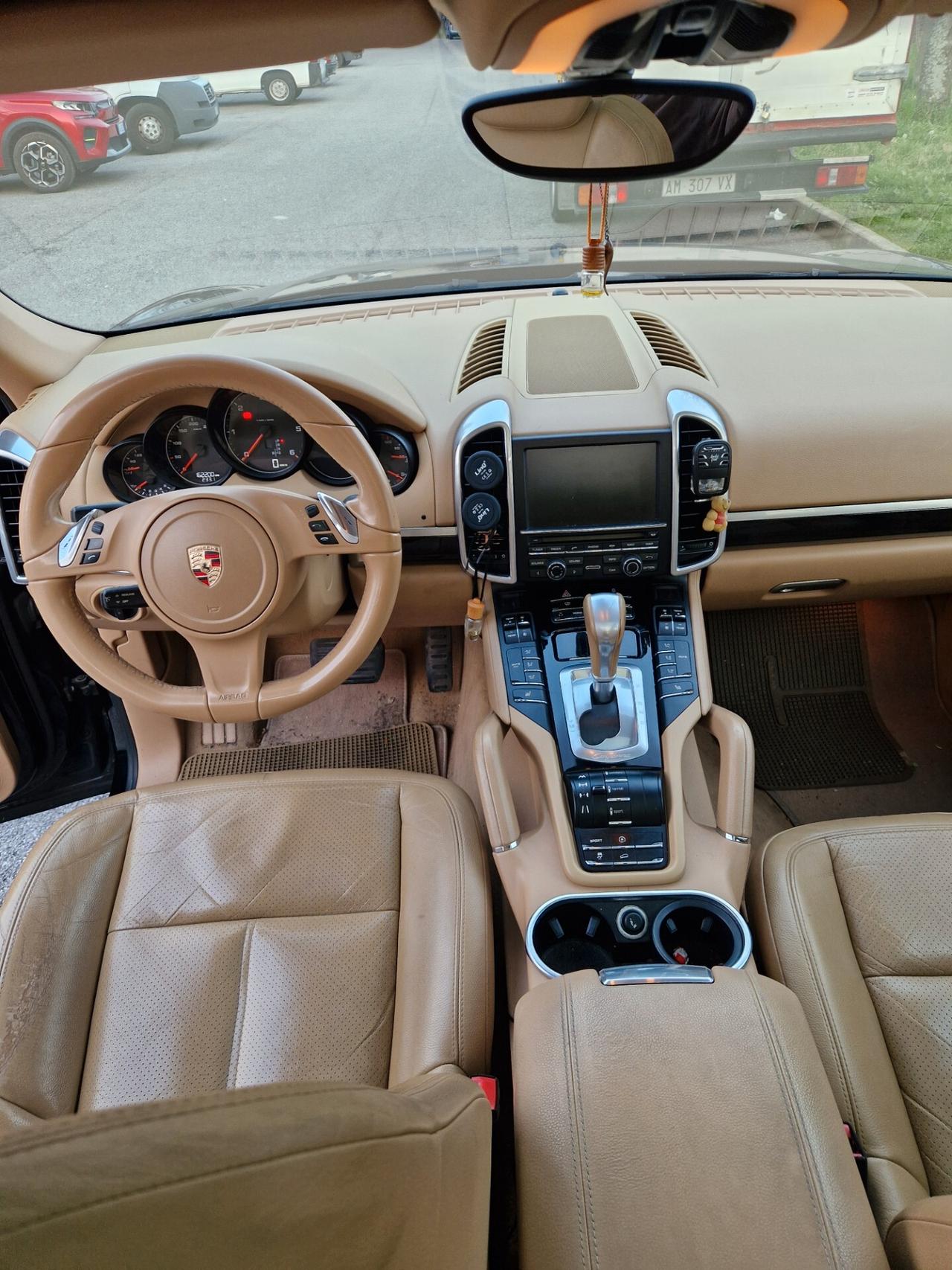 Porsche Cayenne 3.0 Diesel - Full Optional