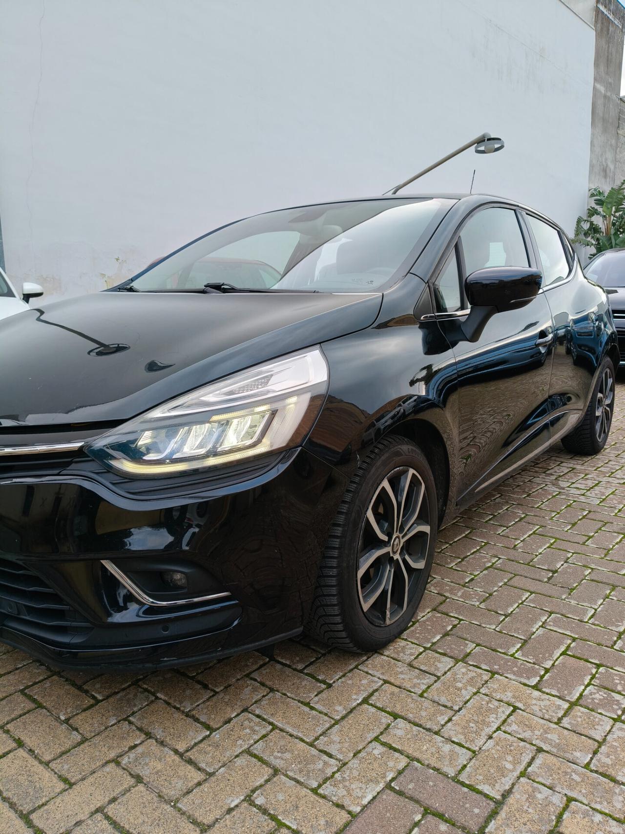 Renault Clio dCi 8V 90CV EDC Start&Stop 5 porte Energy Intens