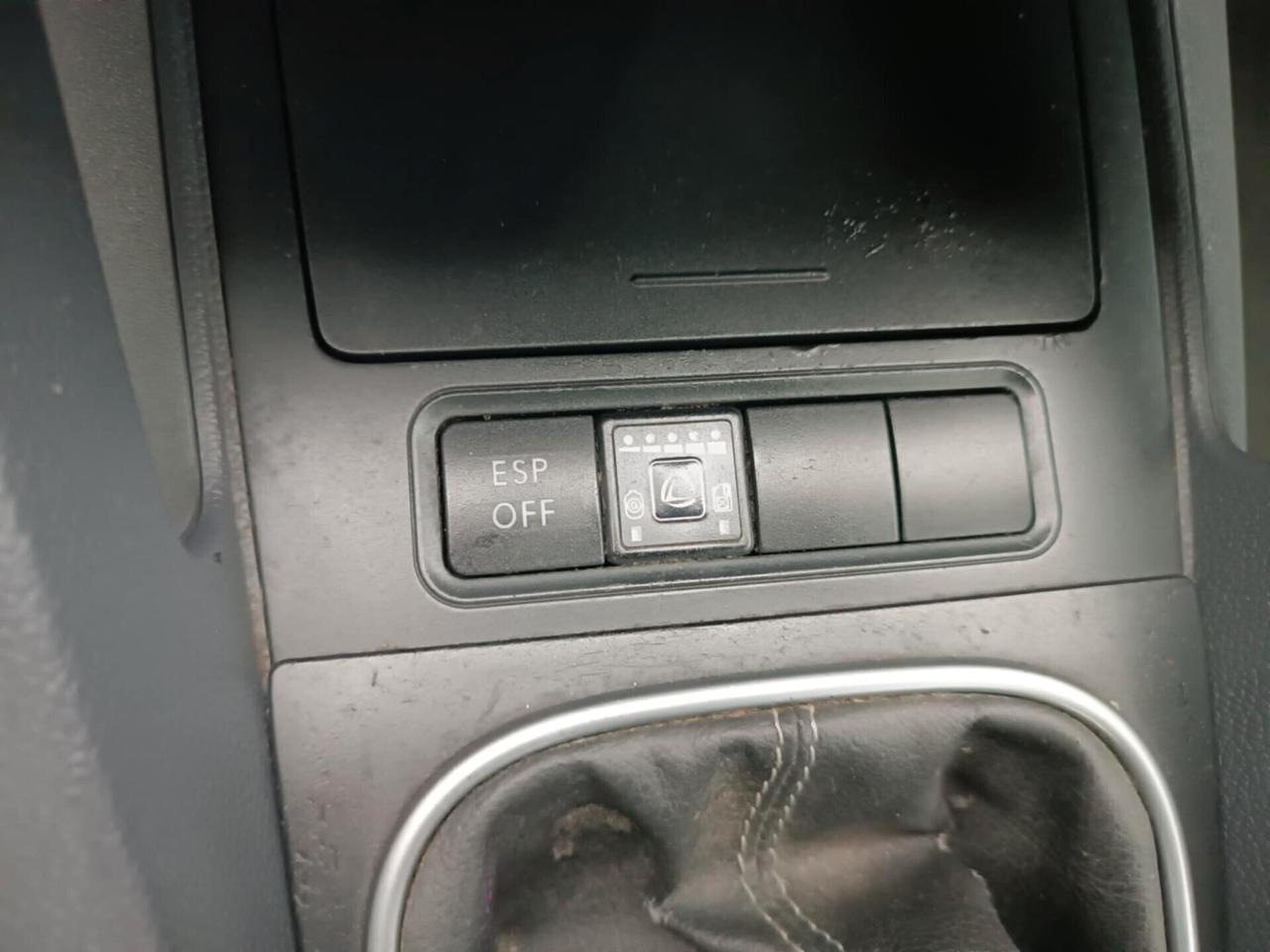 Volkswagen Golf 5 1.6 GPL 5p.