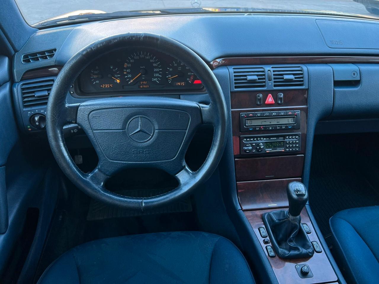 Mercedes-benz E 200 ELEGANCE - *UNICOPROPRIETARIO*
