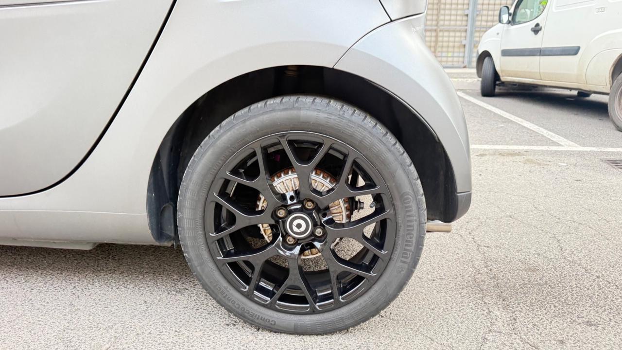 Smart ForTwo 70 1.0 twinamic cabrio Passion LED PDC BLUETOOTH CERCHI 16 PACK SPORT PDC