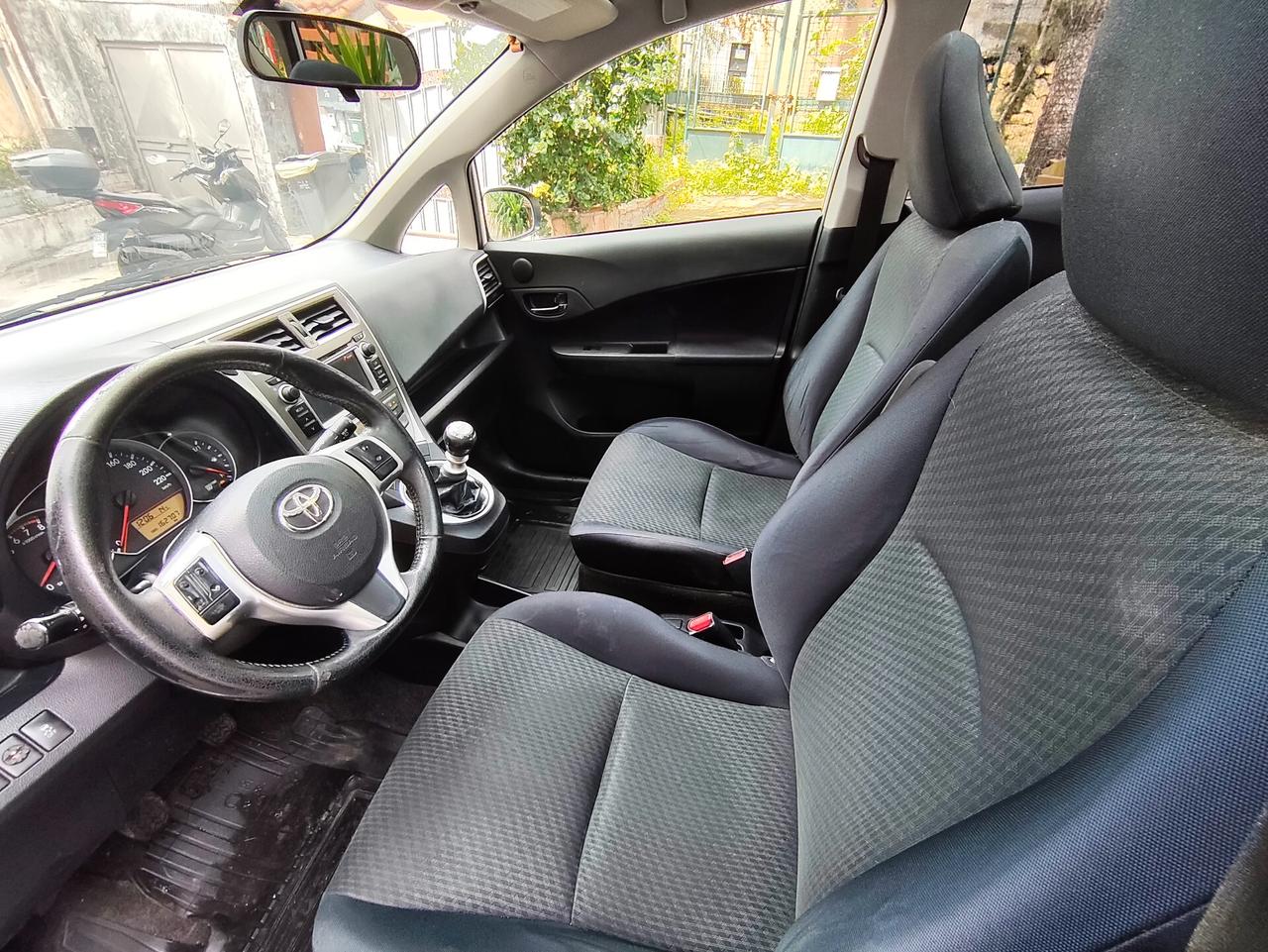 Toyota Verso-S 1.3 Full Optional 2012