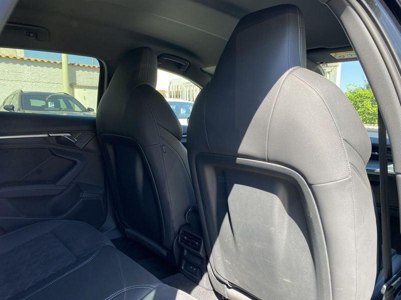 Audi A3 SPB S Line interno ed esterno 2.0 TDI 116CV 30