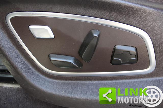 RENAULT Espace dCi 160CV EDC Energy Initiale Paris 4Control 7 po