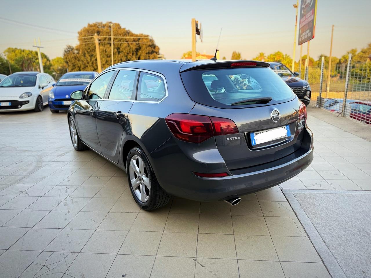 Opel Astra 2.0 CDTI 165CV Sports Tourer Cosmo S