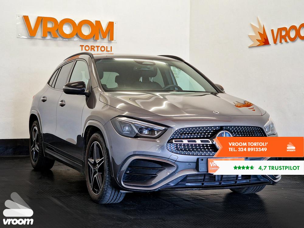 MERCEDES GLA (H247) GLA 200 d Automati...