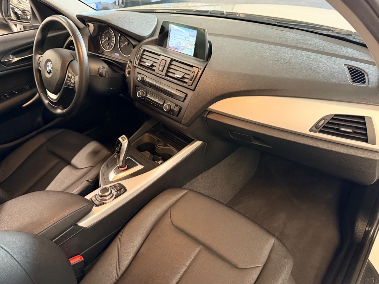 Bmw 116 116d 5p. Efficient Dynamics Sport