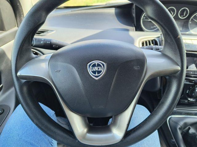 LANCIA Ypsilon 1.2 69 CV 5 porte Gold