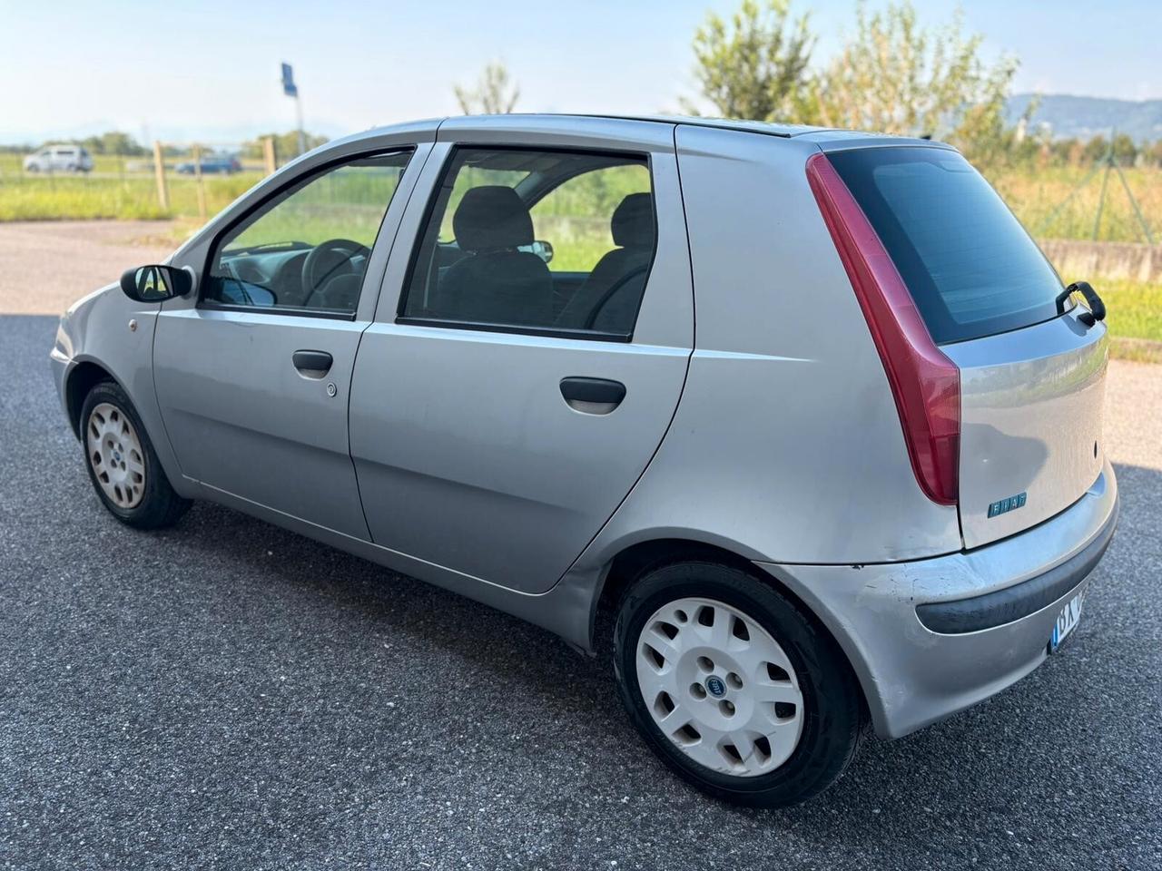 Fiat Punto 1.2i cat 5 porte NEOPATENTATI