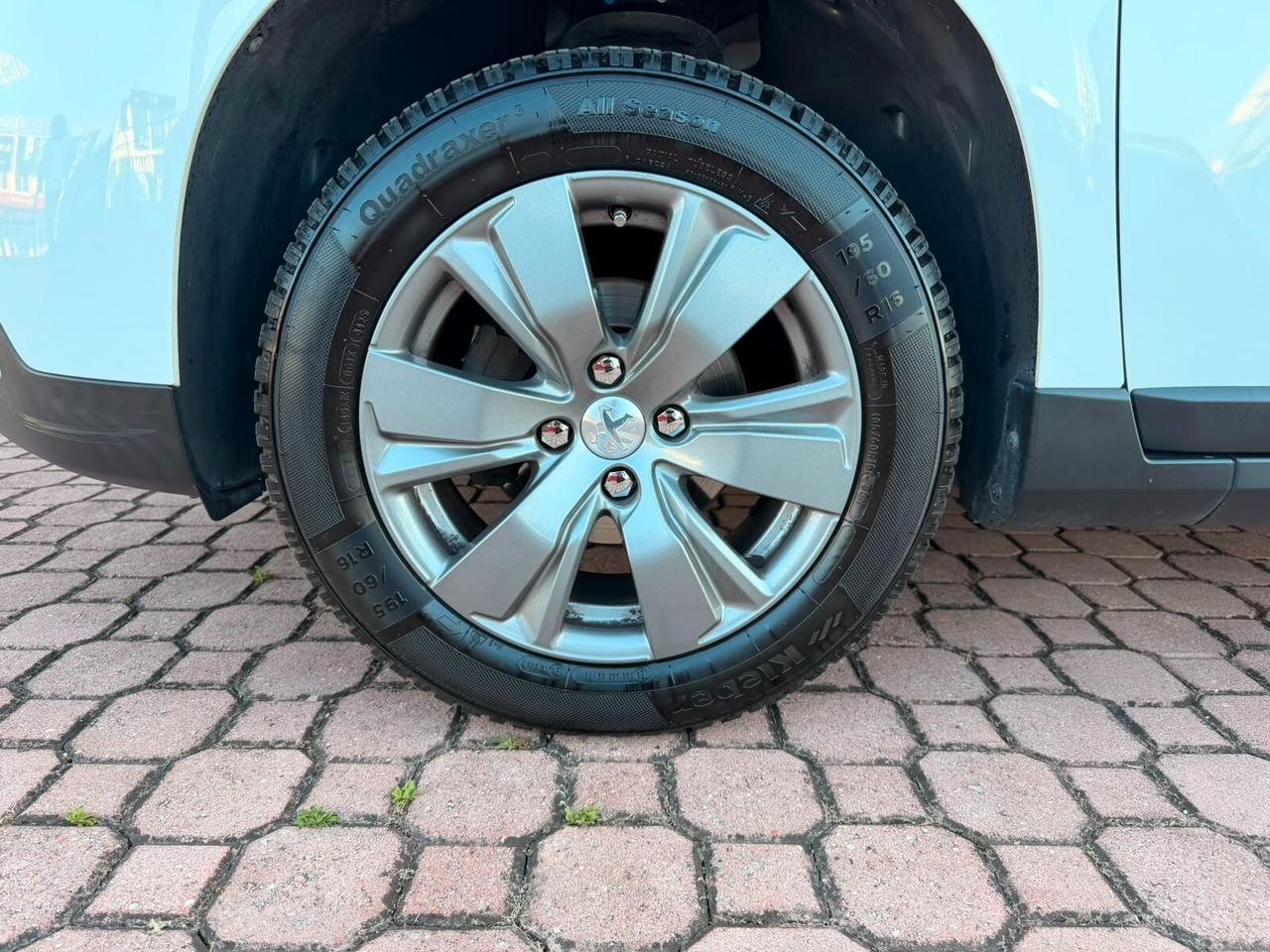 Peugeot 2008 PureTech 82 Active