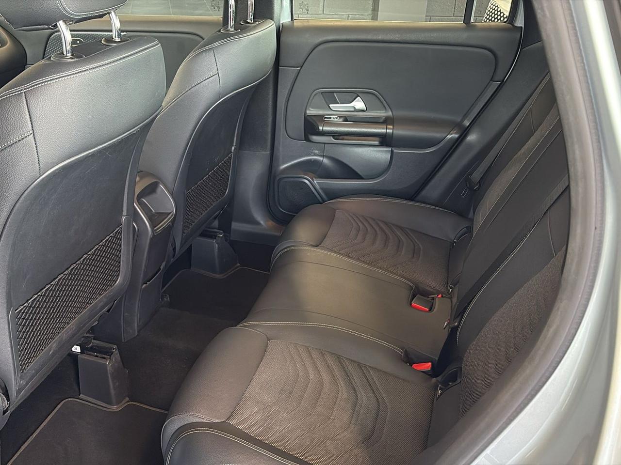 Mercedes-Benz GLA-H247 2023 - GLA 180 d Advanced auto