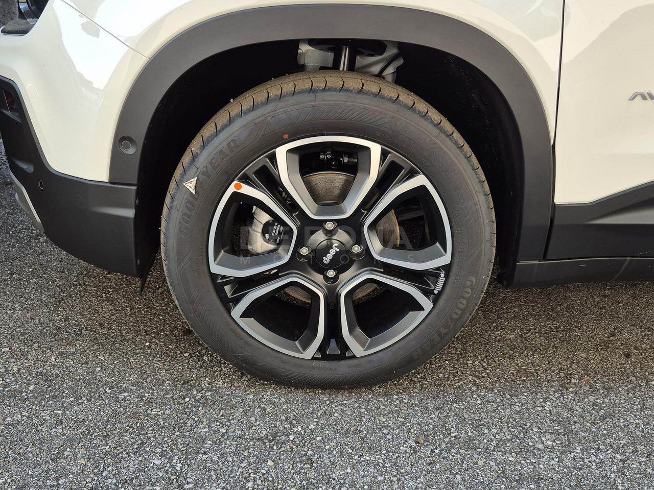 Jeep Avenger 1.2 turbo e-hybrid mhev summit fwd 110cv edct6