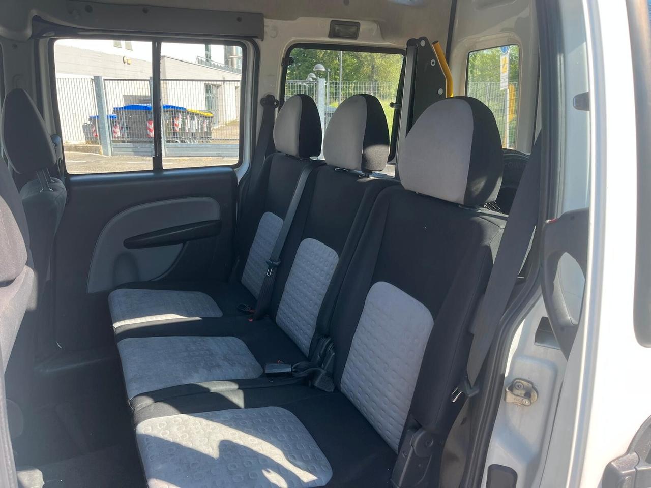 Fiat Doblo 1.4 BenzGpl, trasp.disabili, tetto alto - 2010