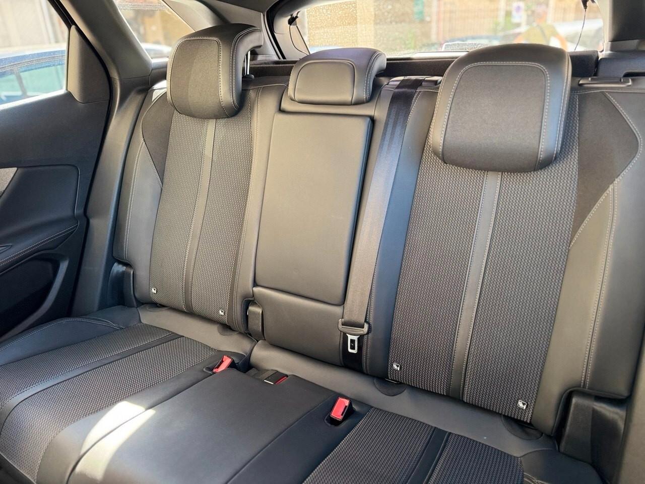 Peugeot 3008 BlueHDi 130 S&S EAT8 GT PACK FULL OPTIONAL