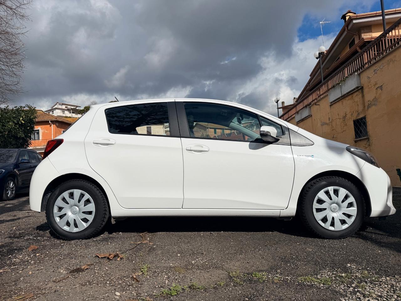 Toyota Yaris 1.5 Hybrid 5 porte Active