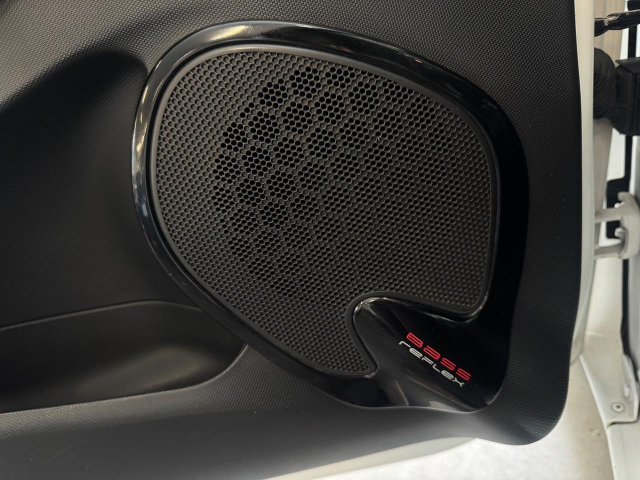 Renault Clio 1.2 75CV 5 porte Wave Metano Neopatentati