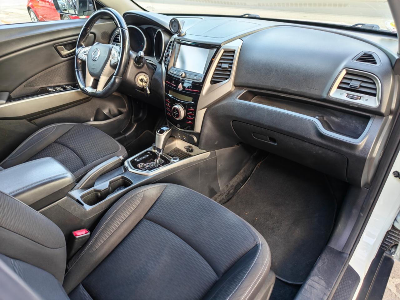 Ssangyong Tivoli 1.6d 2WD Juice Aut. + Gancio traino