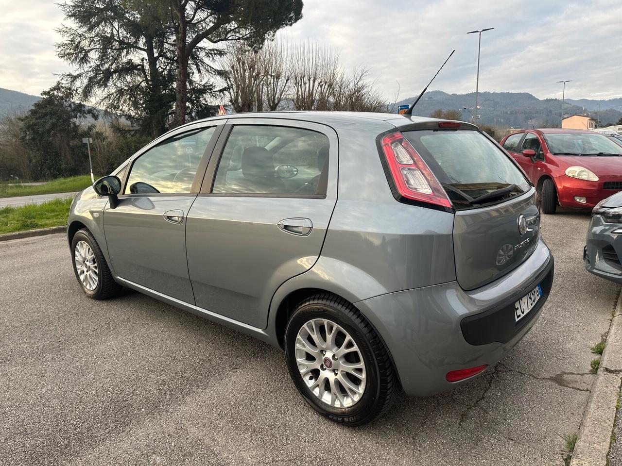 Fiat Punto Evo 1.3 Mjt 90 CV 5 porte Emotion ok neo patentati