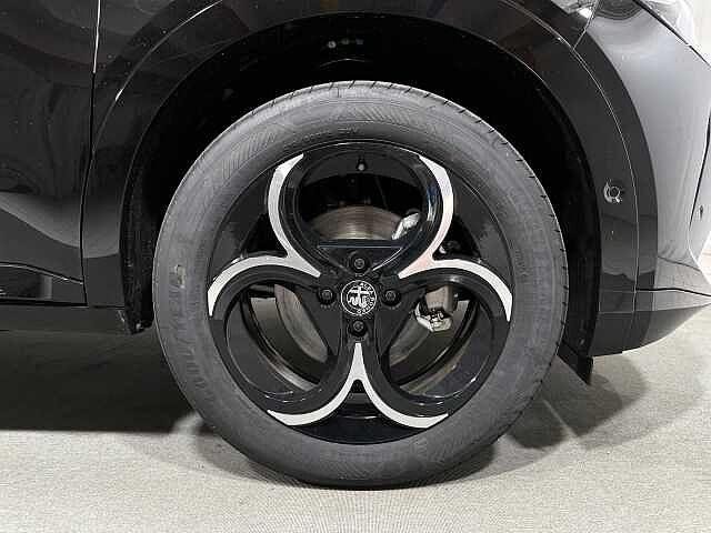 Alfa Romeo Junior 1.2 145 CV Hybrid eDCT6 Q4 KM ZERO