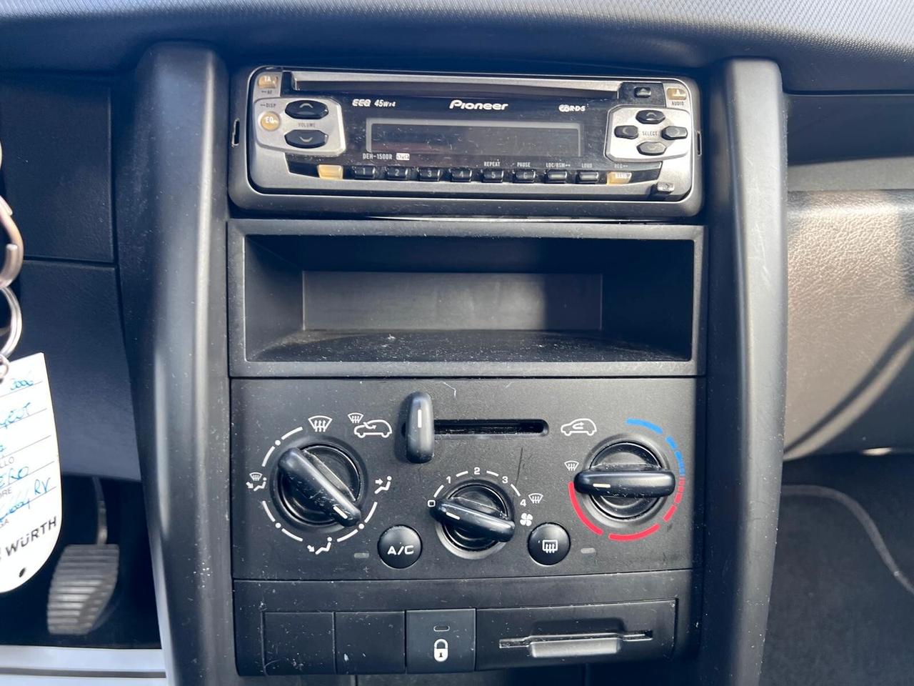 Peugeot 207 1.4 88CV 5p. XS