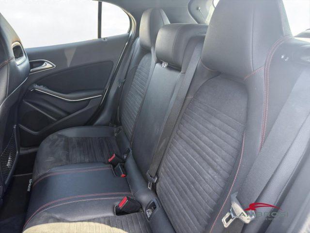 MERCEDES-BENZ GLA 200 CDI 200 d Automatic 4Matic Premium - PER OPERATOR