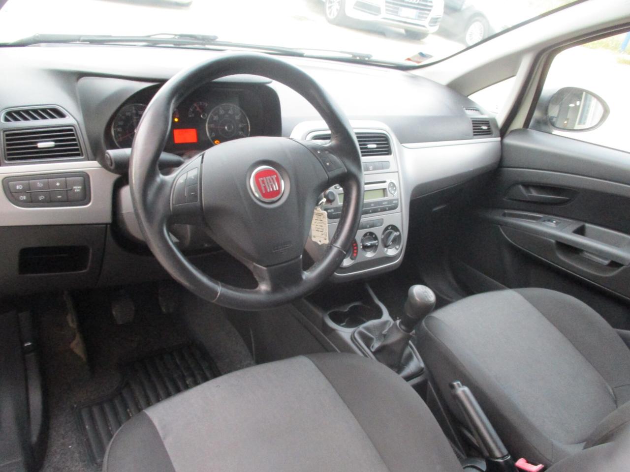 Fiat PUNTO 7 van 1.3 mjt 16v Pop 75cv 4posti Punto 7 van 1.3 mjt 16v Pop 75cv 4posti