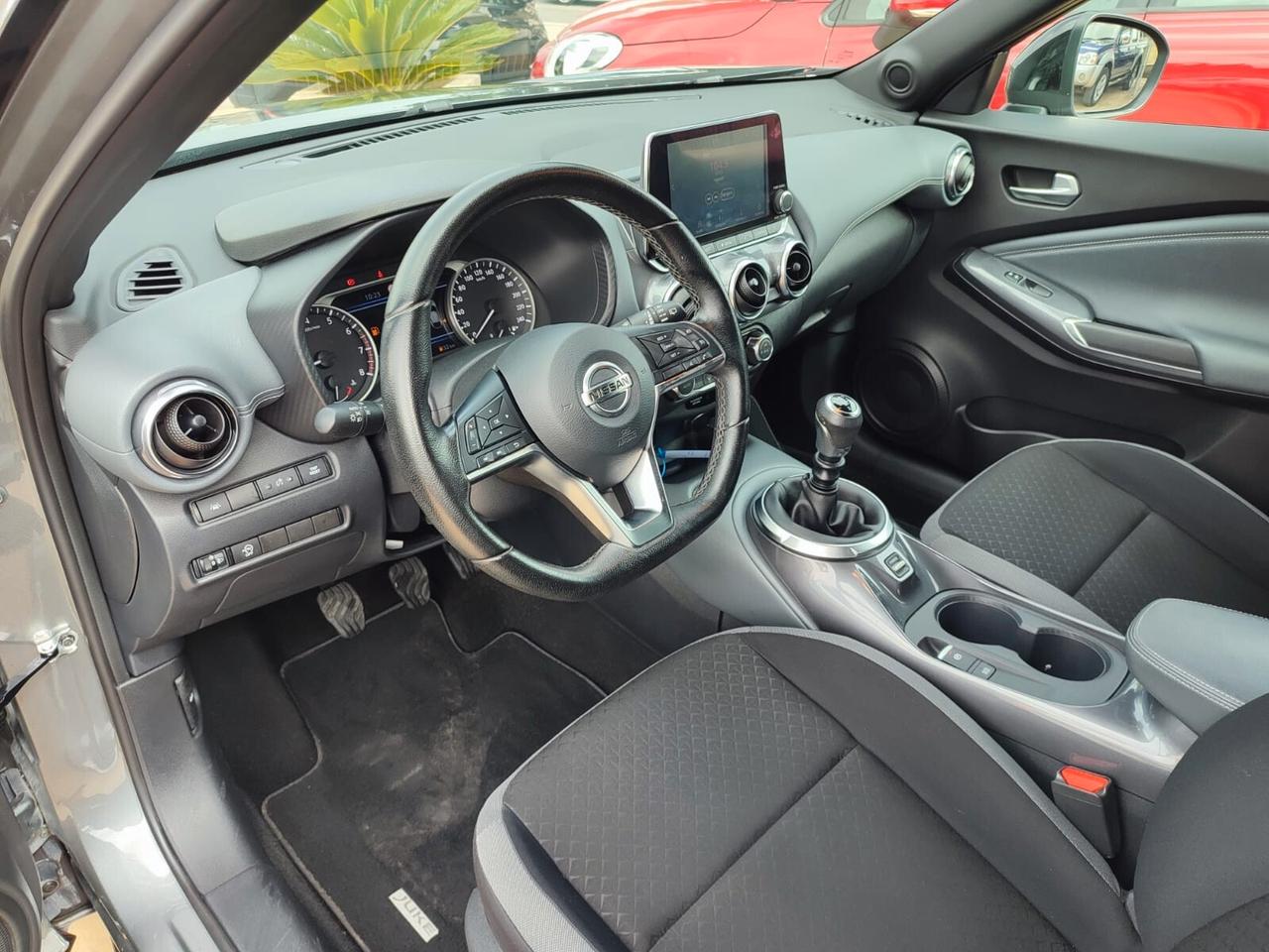 Nissan Juke 1.0 DIG-T 114 CV N-Connecta