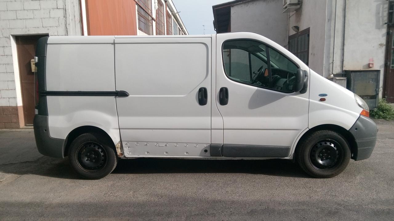 Renault Trafic 100dci doppia porta