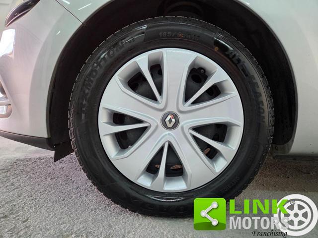 RENAULT Clio TCe 12V 90 CV 5 porte Life GARANZIA NEOPATENTATI