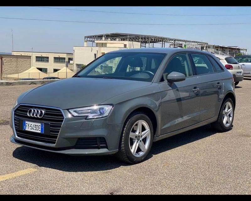 Audi A3 III 2016 Sportback Sportback 30 1.6 tdi Business 116cv s-tronic my19