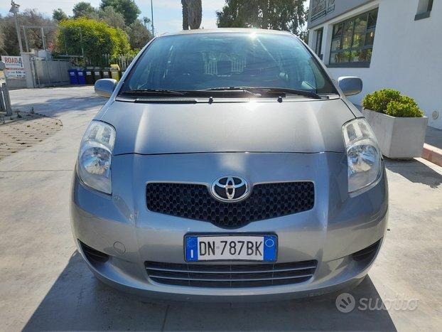 TOYOTA Yaris 1.0 5P. SOL