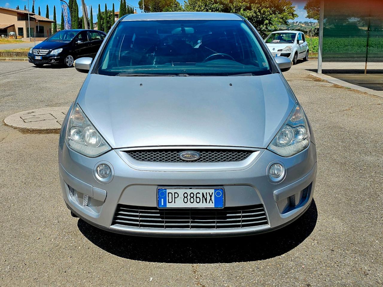 Ford S-Max 2.0 TDCi 140CV Titanium