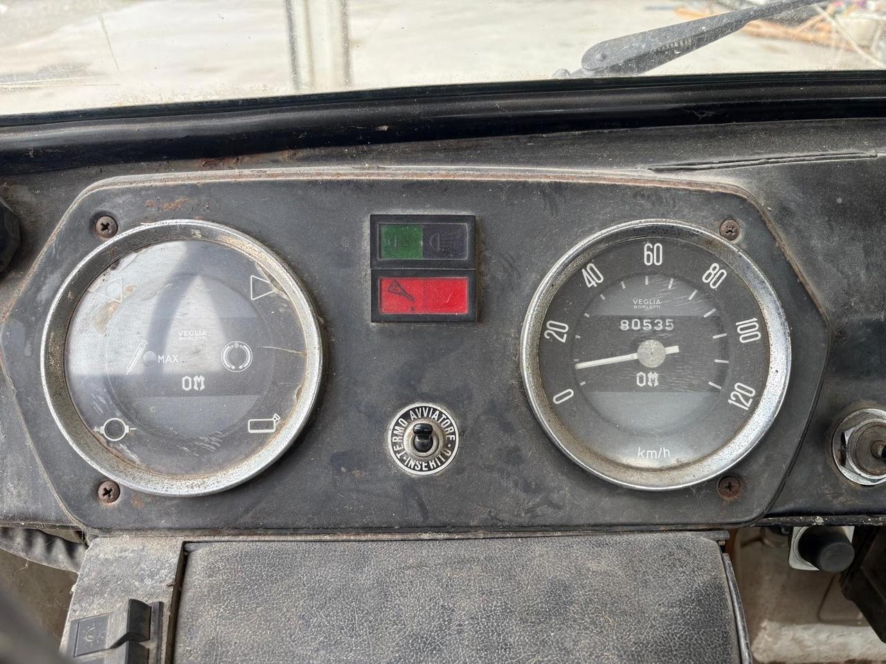 OM 40 autocarro Iveco epoca cassone
