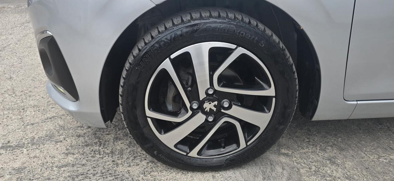 Peugeot 108 V5 PORTE ALLURE