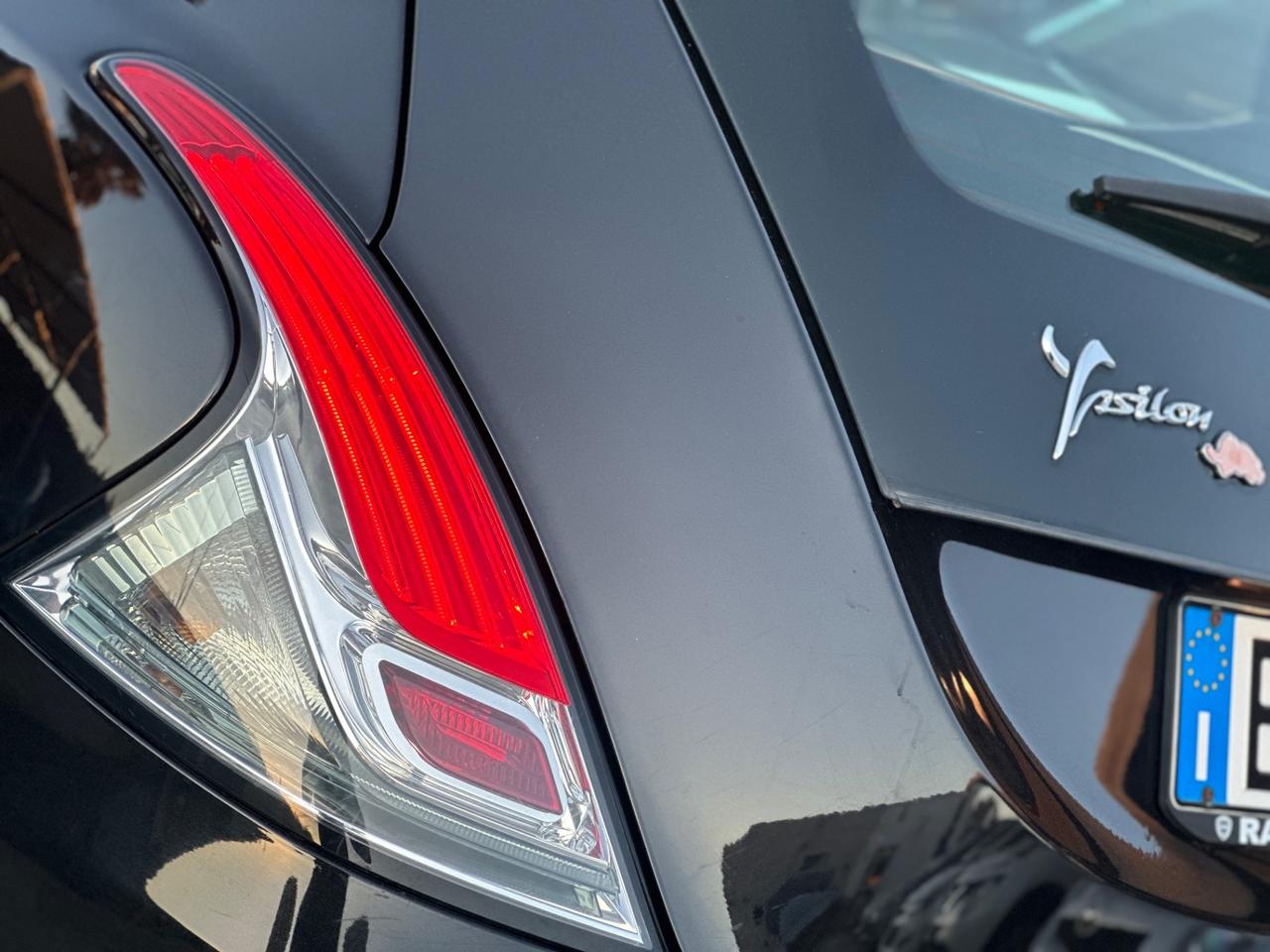 Lancia YPSILON 0.9 METANO ELEFANTINO 2015