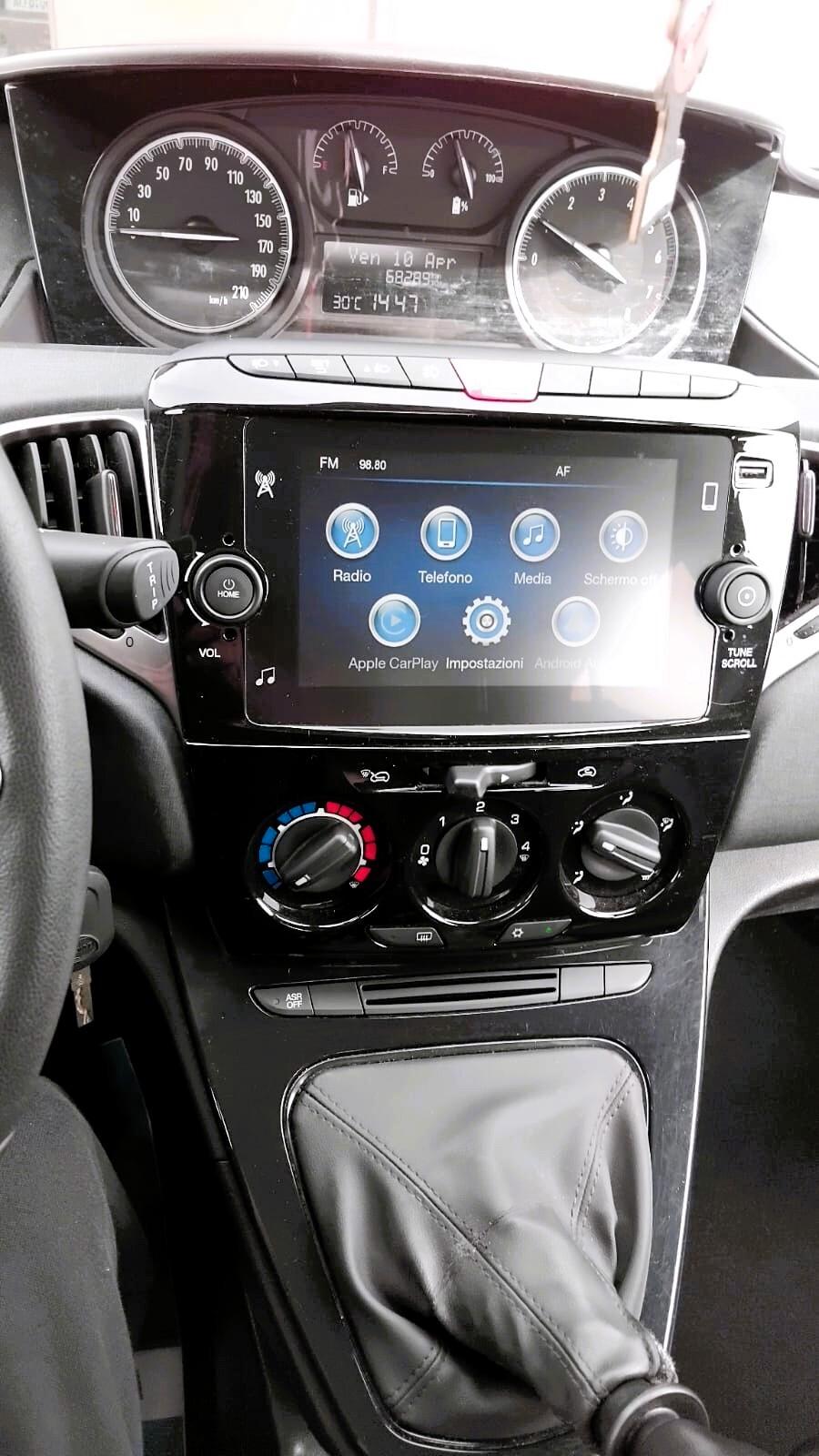 Lancia Ypsilon 1.0 FireFly 5 porte S&S Hybrid Silver