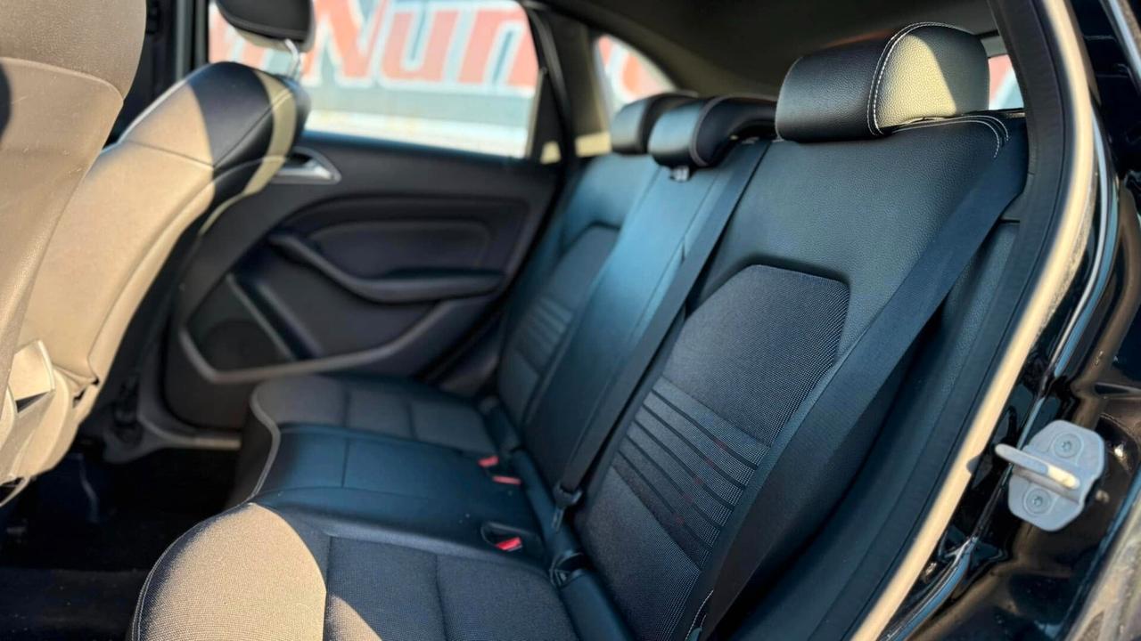Mercedes Classe B 180 CDI Sport Automatic 110cv 2017