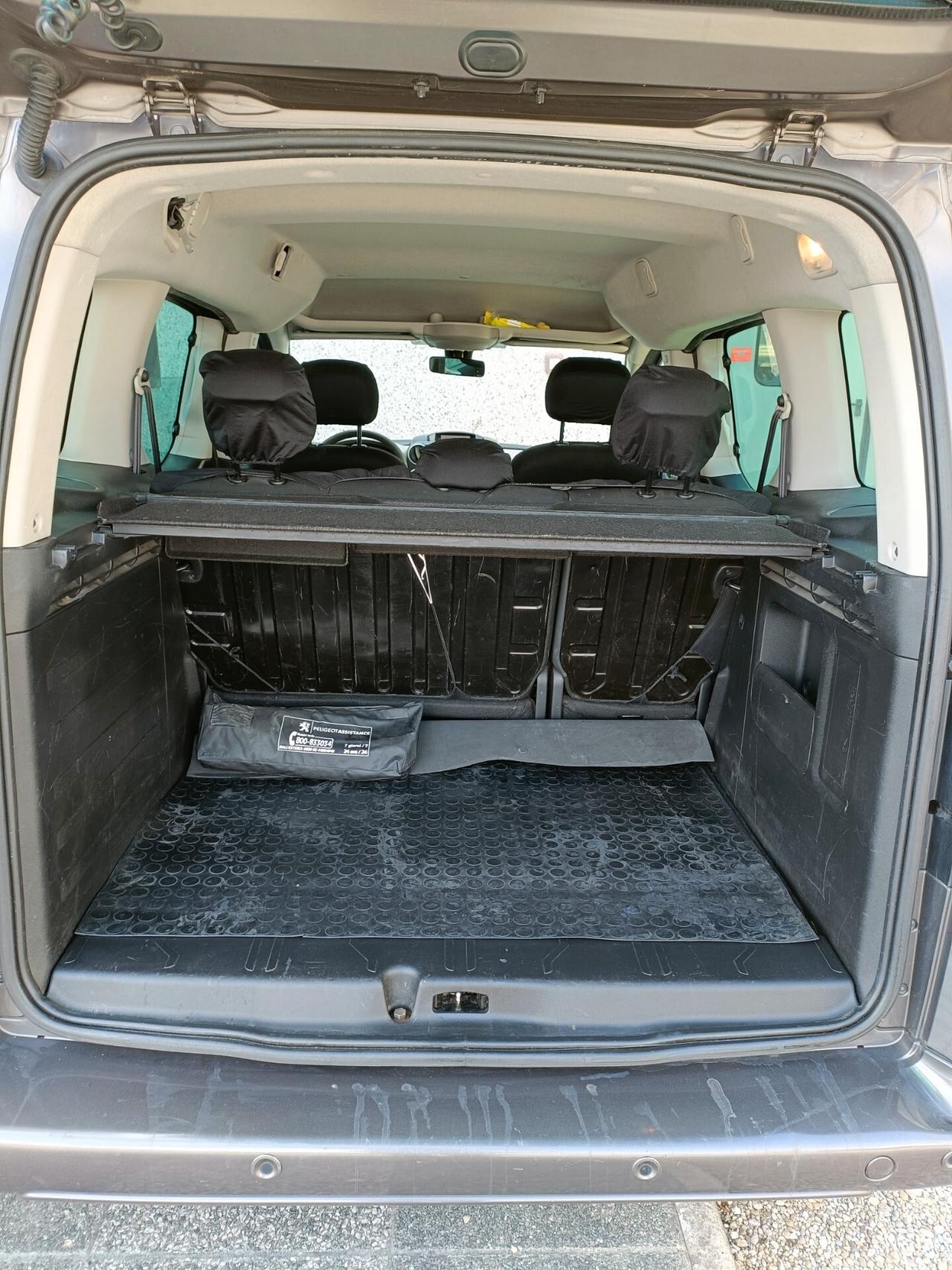 Peugeot Partner Tepee BlueHDi 100 Outdoor