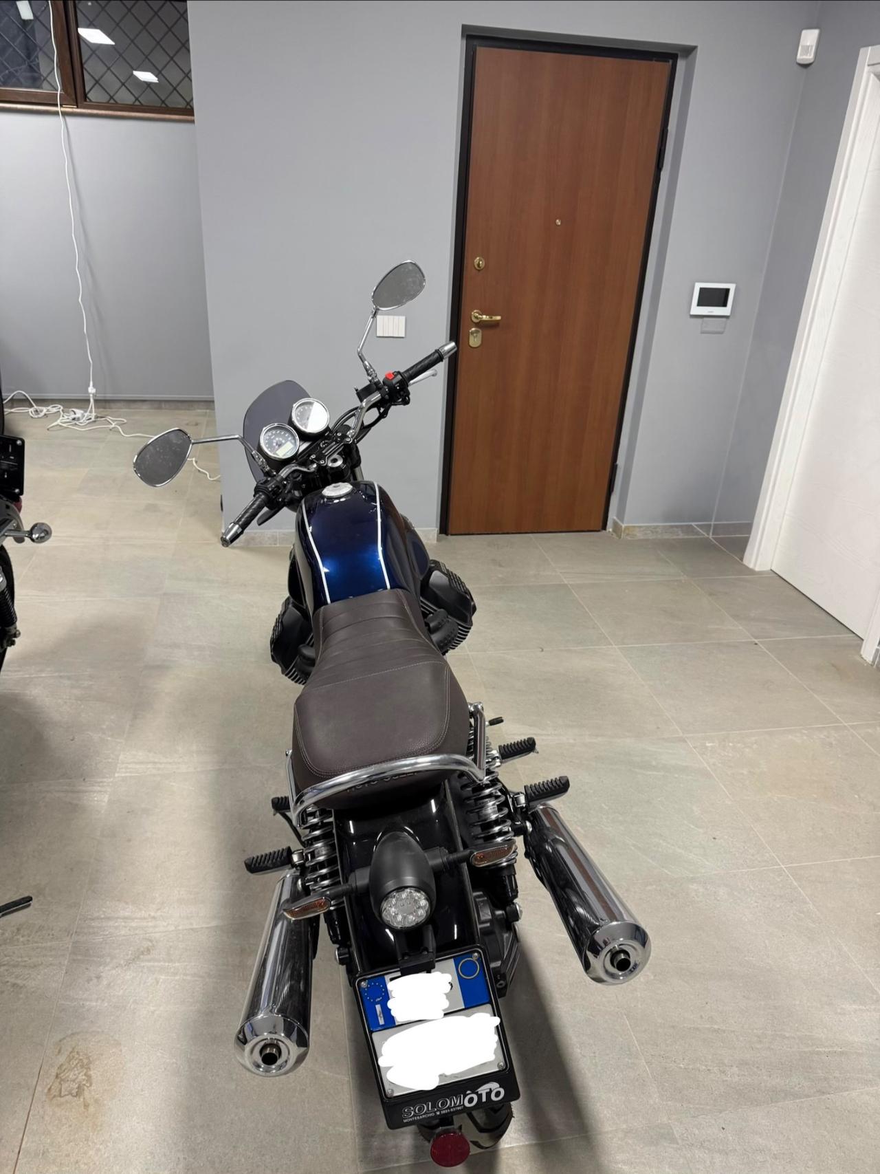 Moto Guzzi V7 IV Special 100^Anniversario