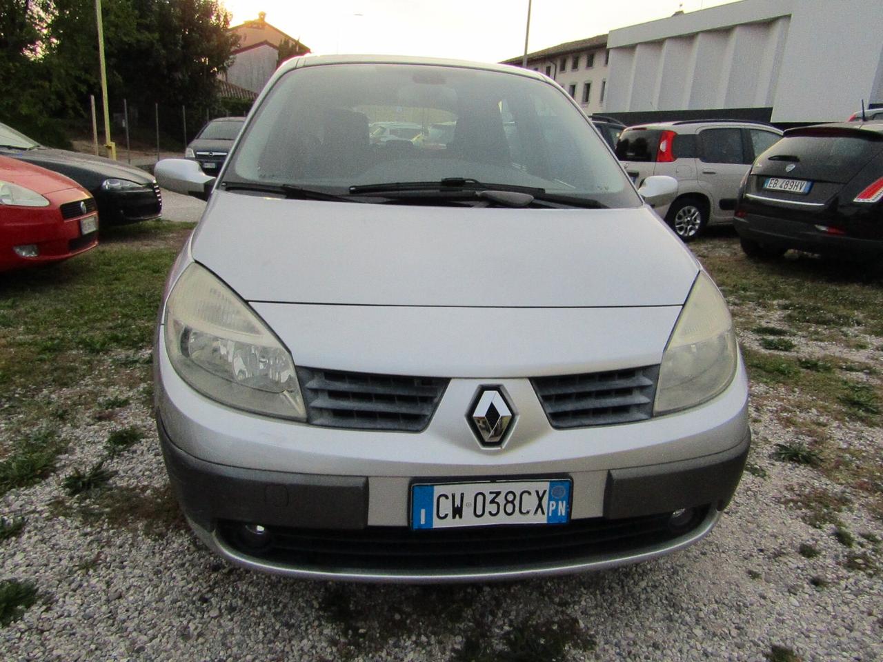 Renault Scenic Scénic 1.6 BZ appena preparata
